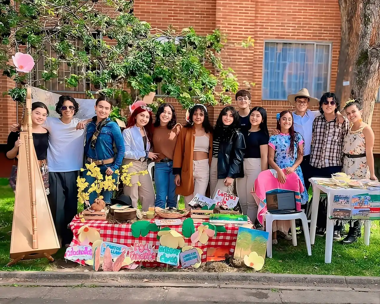 Estudiantes de la Fundación Jaime Benítez Tobón
